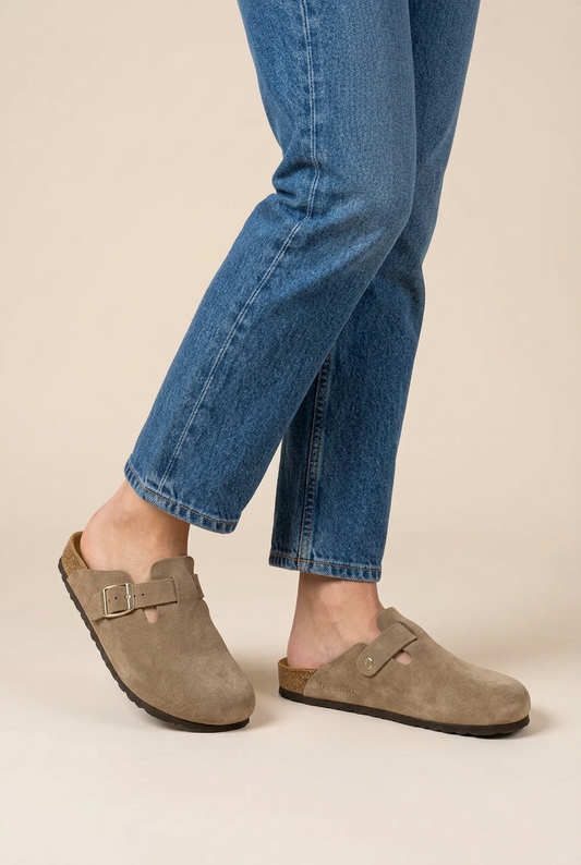 Ciabatta Rapanui indossata con jeans