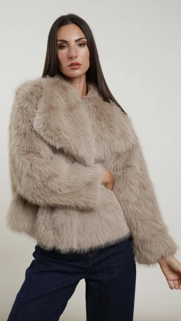 {{ collection_title }} - Collezione moda donna | Tantarobashop