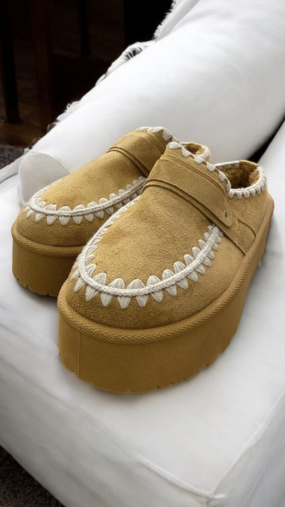 CLOG ESKIMO