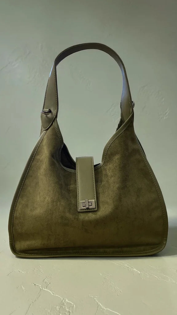 BORSA ELISABET