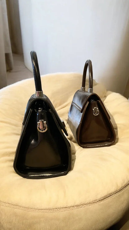 BORSA IRIS