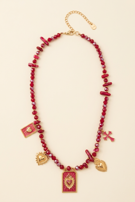 Collana Cuori Rubino completa su fondo avorio