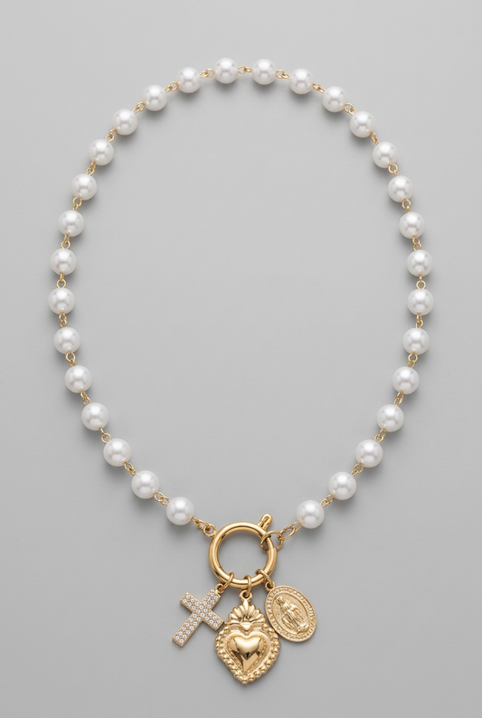 Collana corta Ex Voto Lucelia con sfere effetto perla, cuore, croce e medaglietta